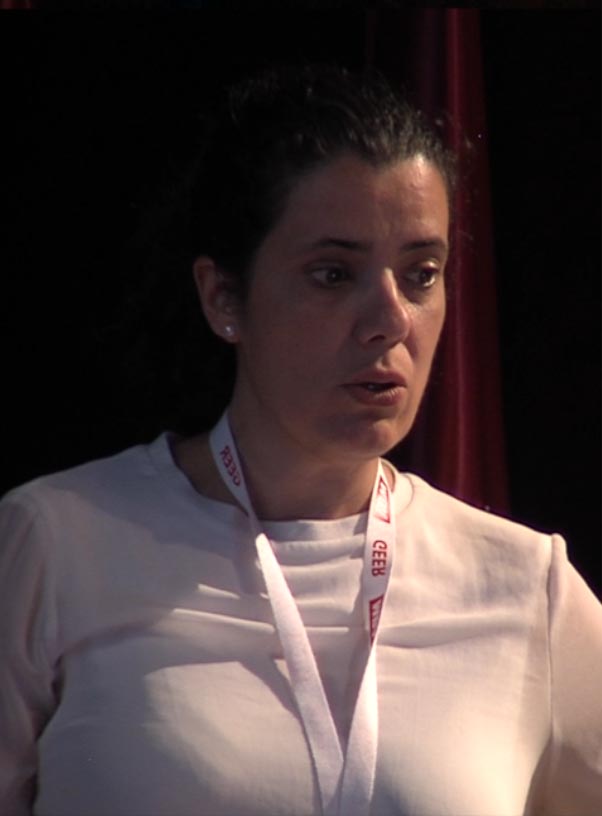 Comunicación Oral nº 19 - Análisis multidimensional del auto-concepto en niñas con escoliosis
idiopática del adolescente. Correlación con datos antropométricos y SRS-22